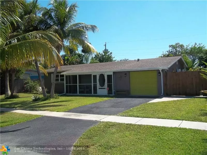 8 SE 11th St, Deerfield Beach, FL 33441