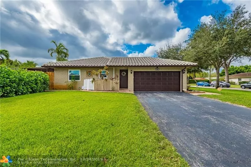 699 NW 82nd Ter, Coral Springs, FL 33071