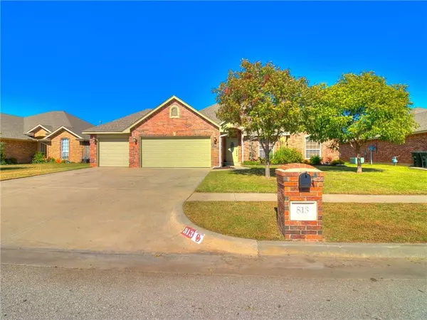 813 SW 32nd Street, Moore, OK 73160