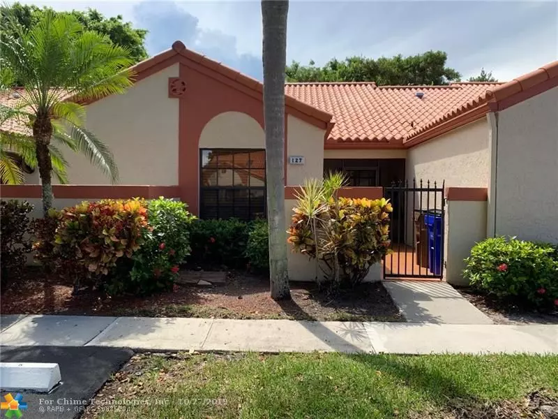 Deerfield Beach, FL 33442,127 Centennial Ct  #127