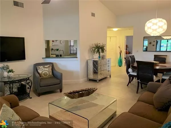 Deerfield Beach, FL 33442,127 Centennial Ct  #127