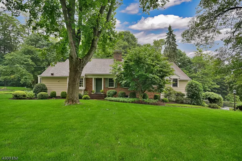 Bernardsville Boro, NJ 07924,11 WINDWOOD RD