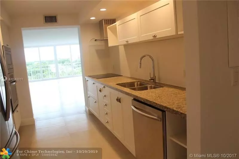 600 Grapetree Dr  #5GN, Key Biscayne, FL 33149