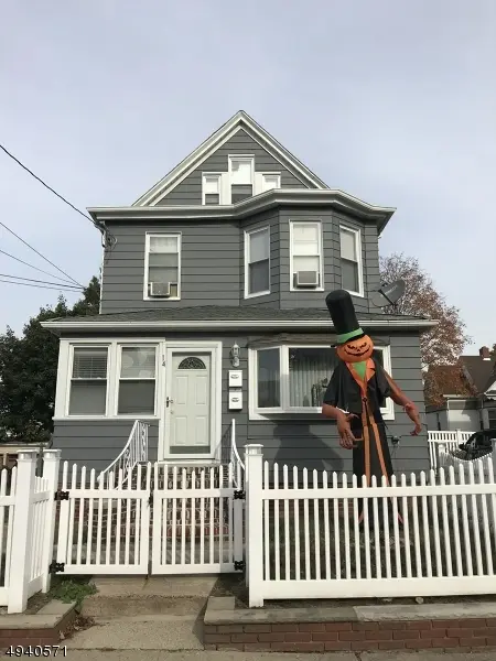 14 YEREANCE AVE, Clifton City, NJ 07011