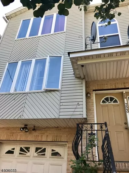 226 GENEVA ST, Elizabeth City, NJ 07206