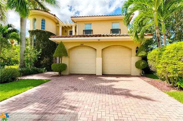 10885 NW 80th Cir, Parkland, FL 33076