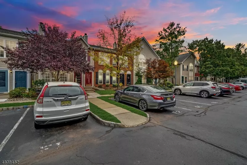 61 GREGORY LN, Franklin Twp., NJ 08823