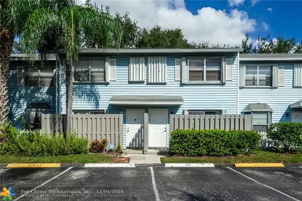 Pompano Beach, FL 33060,25 SW 3rd St  #25