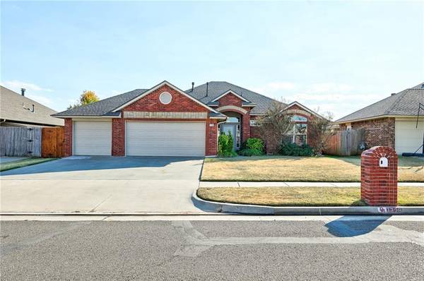 1728 SW 31st Terrace, Moore, OK 73160