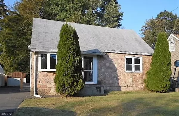 10 ELM ST, Bloomingdale Boro, NJ 07403