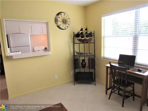 Deerfield Beach, FL 33442,60 E Oakridge E  #60