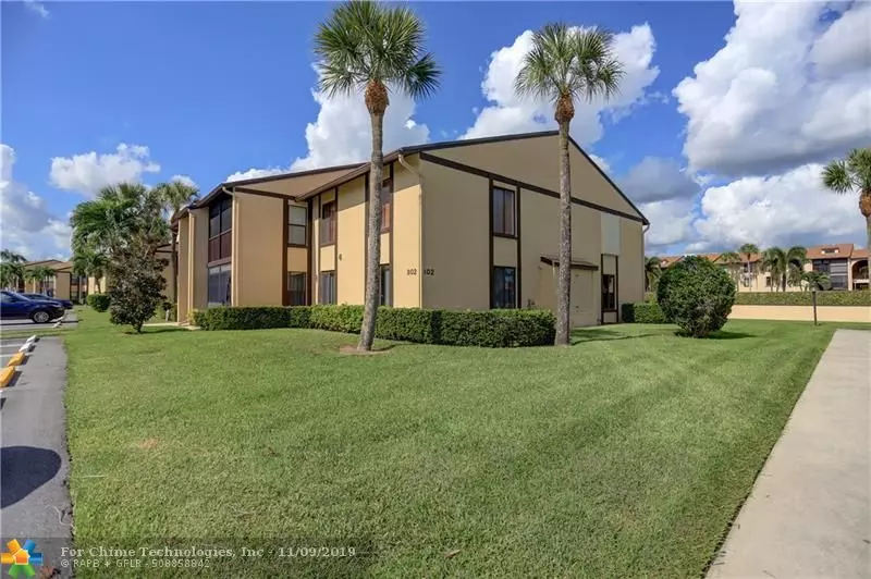 802 Sky Pine Way  #H-1, Green Acres, FL 33415