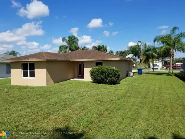 Belle Glade, FL 33430,144 Dabou Loop