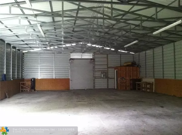 Other City - In The State Of Florida, FL 33870,517 Maple Ave