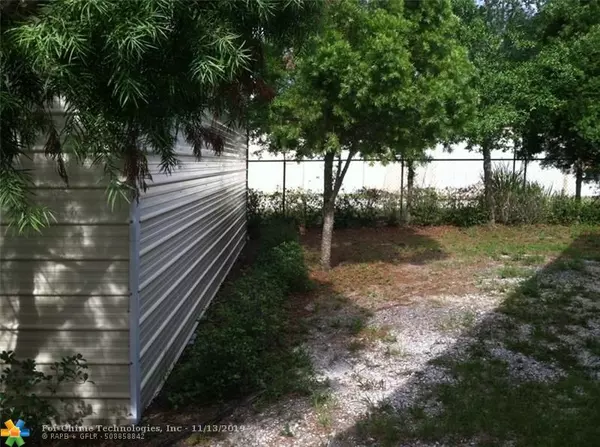 Other City - In The State Of Florida, FL 33870,517 Maple Ave