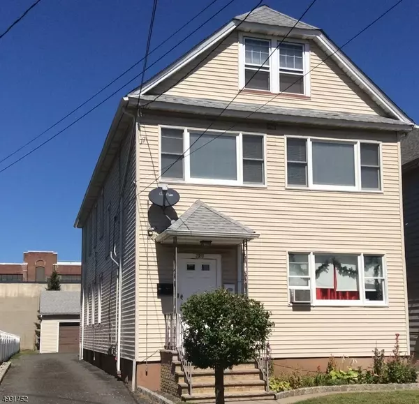 729 PENNINGTON ST, Elizabeth City, NJ 07202