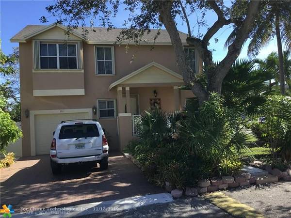 381 NW 102nd Ter, Pembroke Pines, FL 33026
