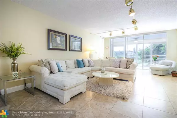 Pompano Beach, FL 33069,3510 Oaks Way  #309