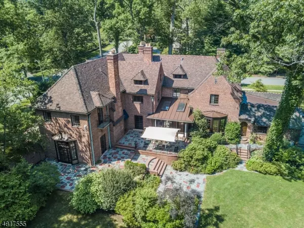 33 STONEBRIDGE RD, Montclair Twp., NJ 07042