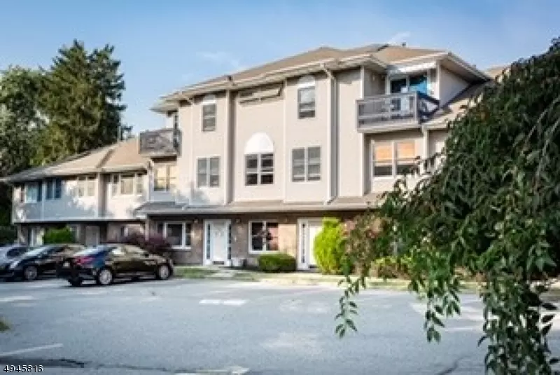 235-247 DAKOTA ST, Paterson City, NJ 07503