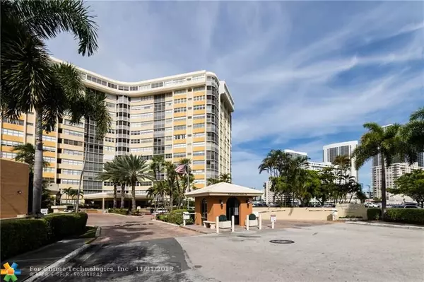 Hallandale, FL 33009,100 Golden Isles Dr  #212