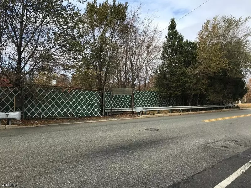 North Arlington Boro, NJ 07031,319 RIVER RD