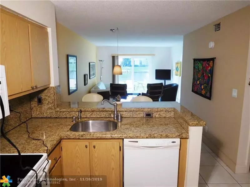 2106 S Cypress Bend Dr  #108, Pompano Beach, FL 33069