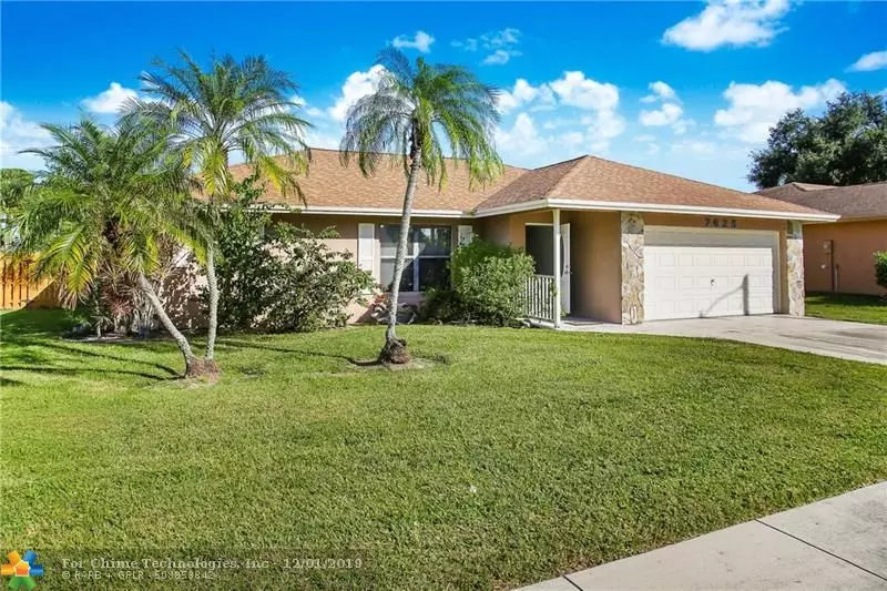 7625 Woodland Creek Ln, Lake Worth, FL 33467