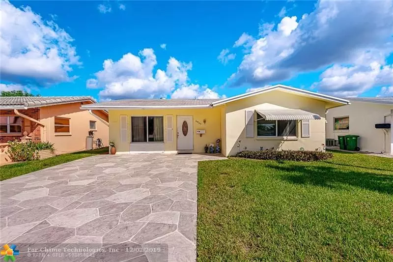 6805 NW 58th St, Tamarac, FL 33321