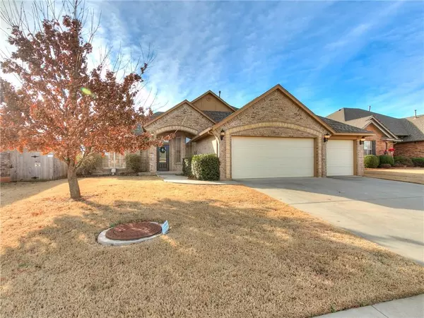 2728 SE 39th Street, Moore, OK 73160