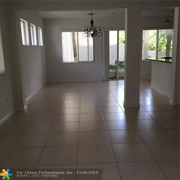 141 SE 7th Ave  #141, Pompano Beach, FL 33060