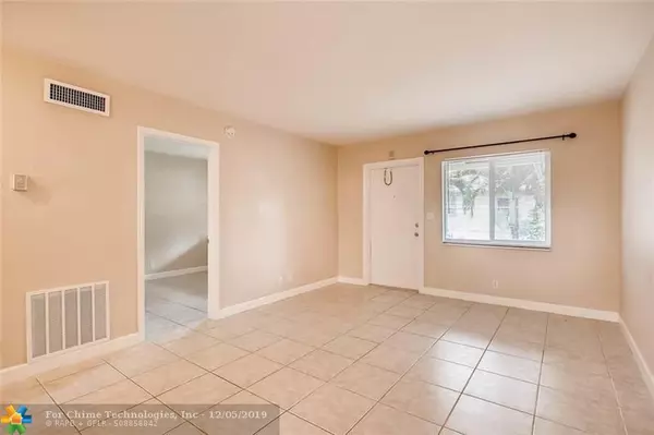 Wilton Manors, FL 33334,2643 NE 8th Ave  #12