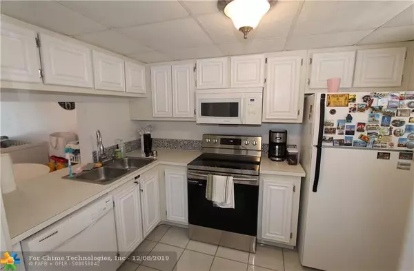 Pompano Beach, FL 33062,1541 S Ocean Blvd  #221