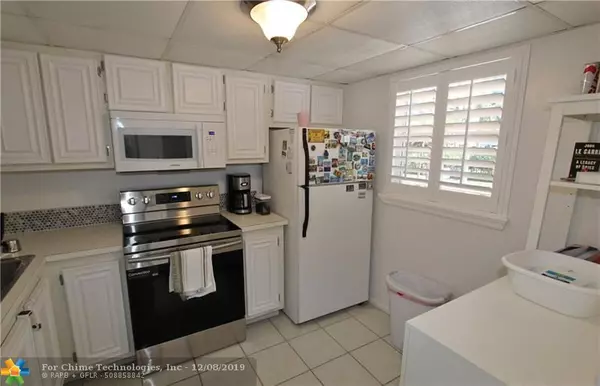 Pompano Beach, FL 33062,1541 S Ocean Blvd  #221