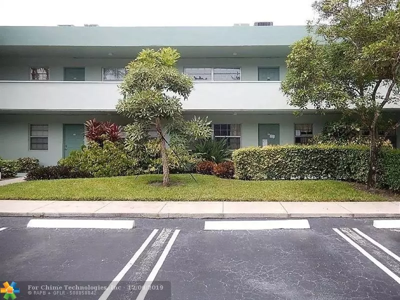 Pompano Beach, FL 33069,901 Cypress Grove Dr  #102