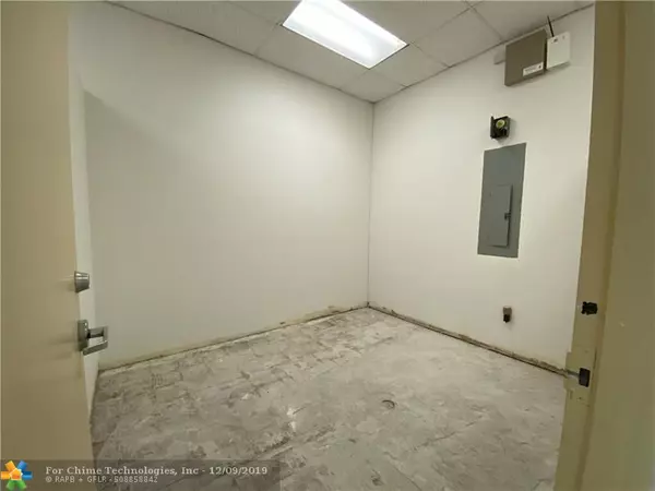 Pembroke Pines, FL 33023,6749 Pembroke Rd