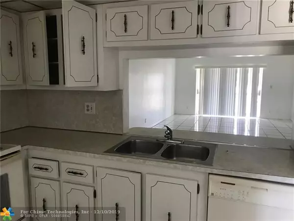 Deerfield Beach, FL 33064,4291 NW 9th Ave  #204