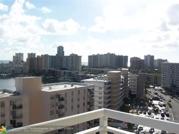 Hallandale Beach, FL 33009,437 Golden Isles Dr  #5I