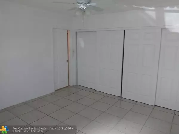 Hallandale, FL 33009,141 NE 10th Ave  #28A