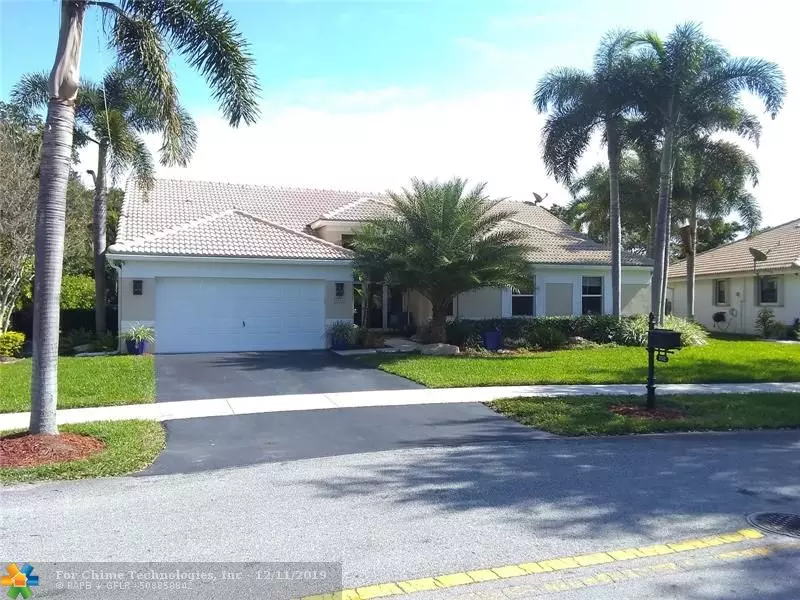 3152 Peachtree Cir, Davie, FL 33328