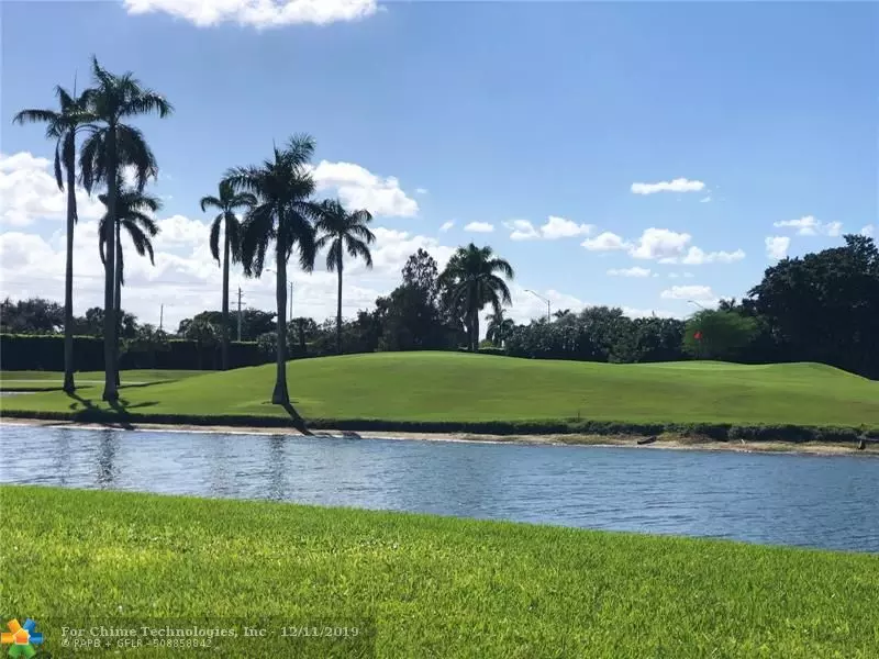 9923 S Hollybrook Lake Dr  #15-306, Pembroke Pines, FL 33025