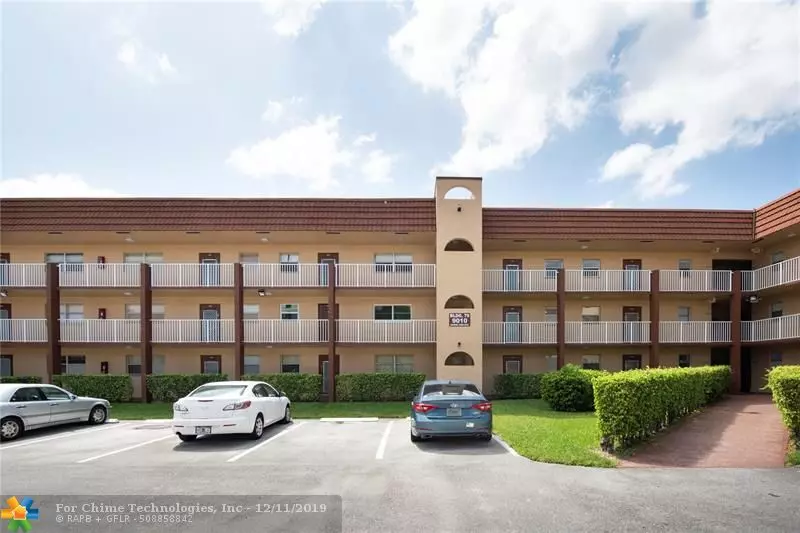 Sunrise, FL 33322,9010 Sunrise Lakes Blvd  #211