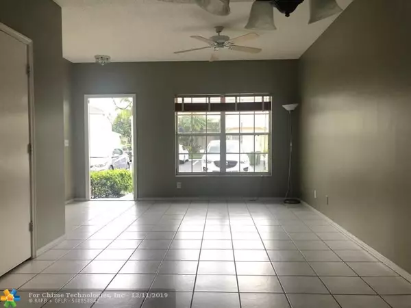 Weston, FL 33326,43 Whitehead Cir  #43