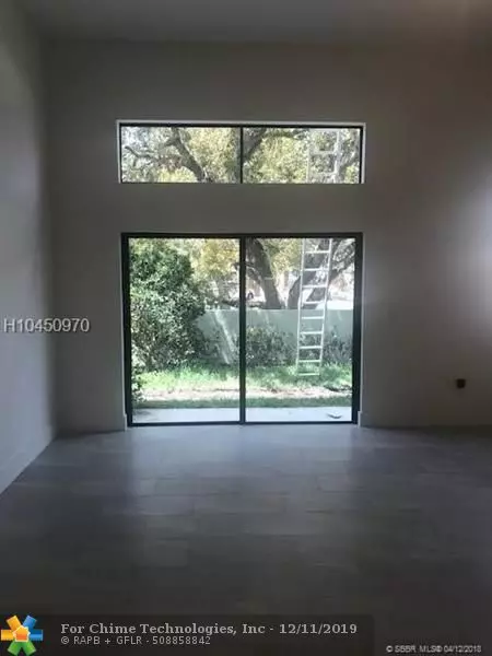 Plantation, FL 33317,921 NW 45th Ter  #921