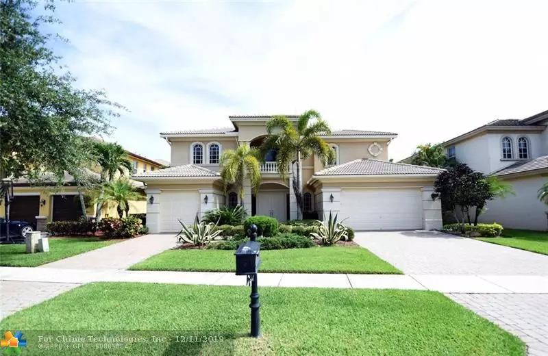 593 Edgebrook Ln, Royal Palm Beach, FL 33411