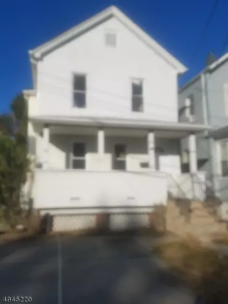 20 VAN ORDEN PL, Hackensack City, NJ 07601