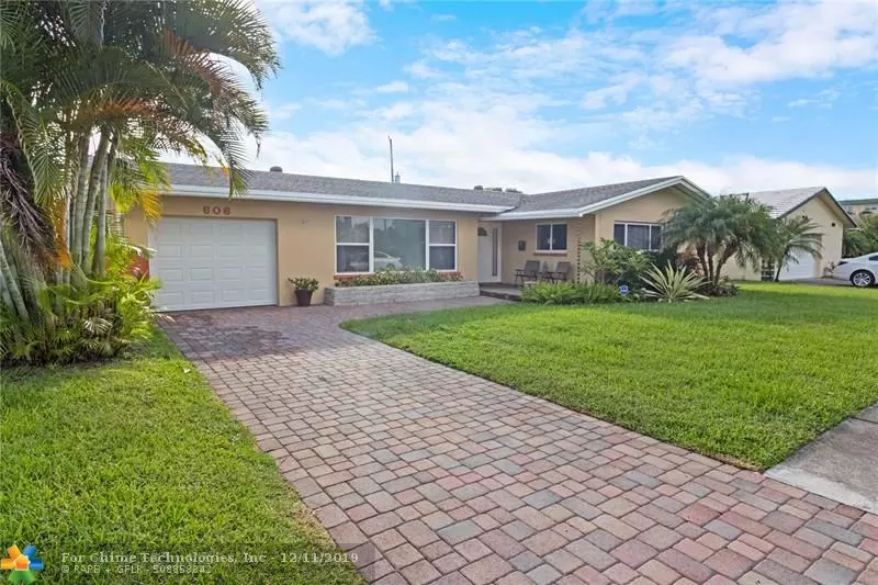 606 SE 7th Ave, Deerfield Beach, FL 33441