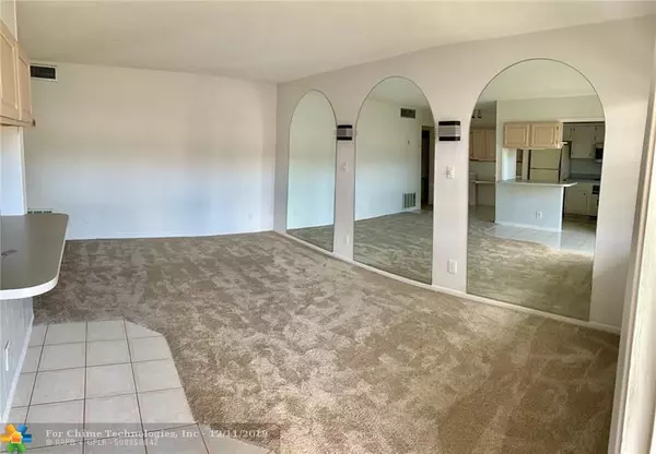 Hollywood, FL 33019,1554 N 12 CT  #9A