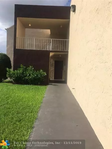 Davie, FL 33314,7173 Orange Dr  #102B