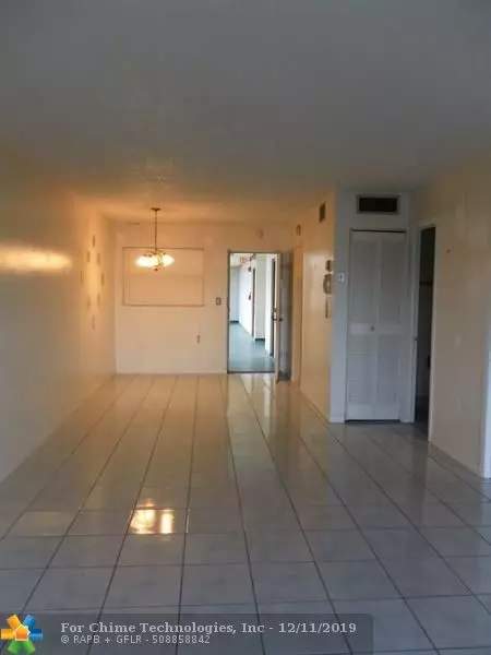 Miami Beach, FL 33139,1580 WEST AVENUE  #302